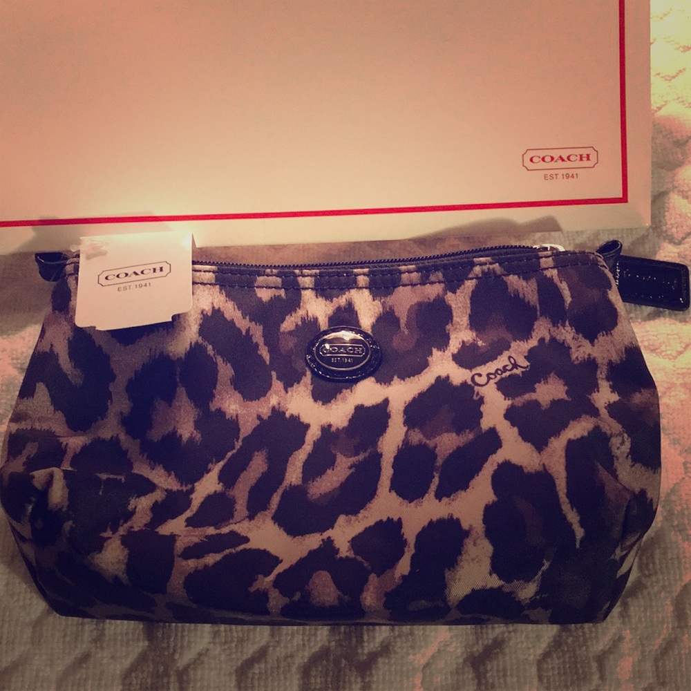 Leopard COACH makeup/travel bag